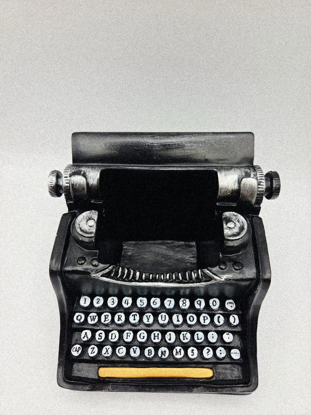 Black Retro Typewriter Pencil Holder